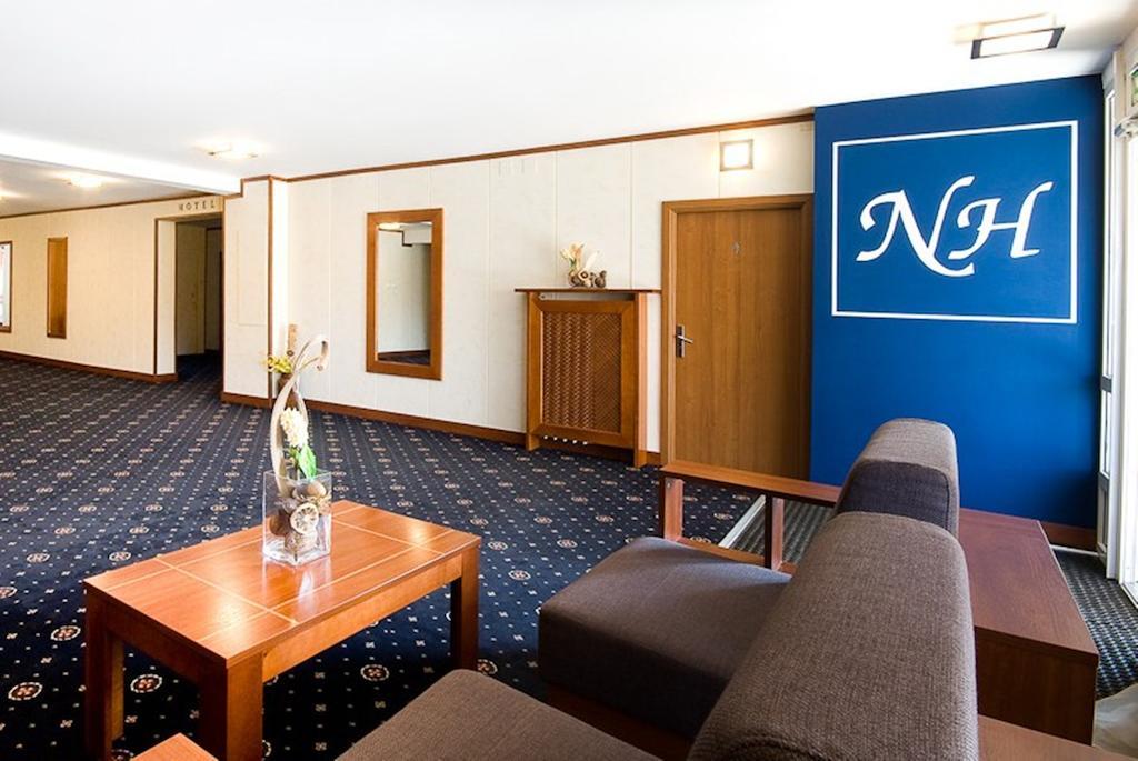 Hotel Naramowice 波兹南 外观 照片