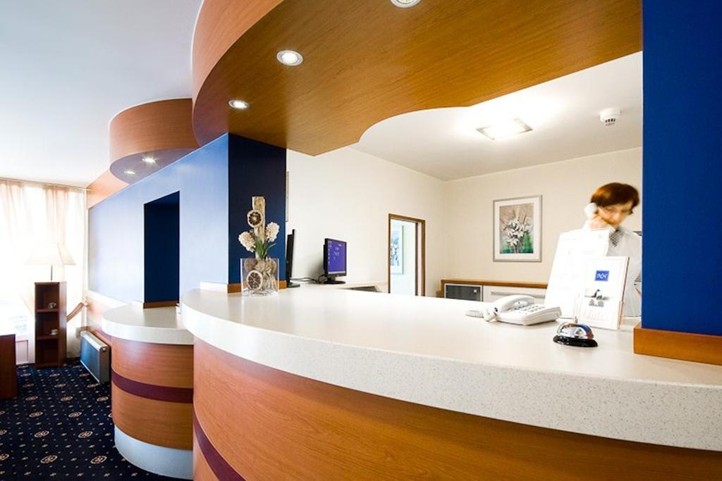 Hotel Naramowice 波兹南 外观 照片